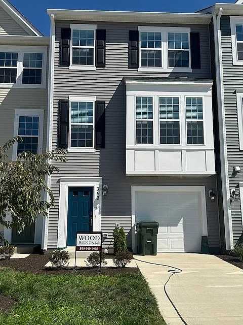 3 bed, 2.5 bath, 1871 sqft, $1,800 — Photo 1