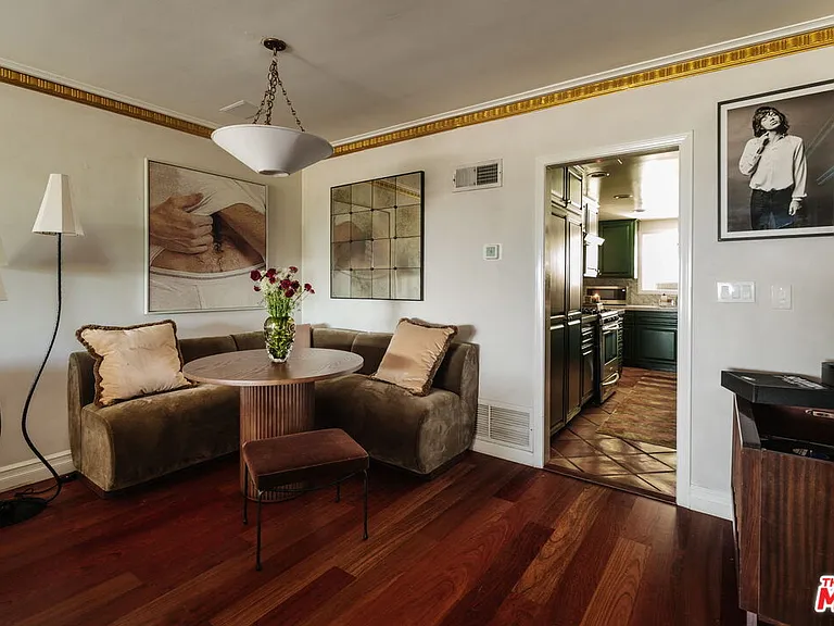 1219 Sunset Plaza Dr #3 — Photo 9