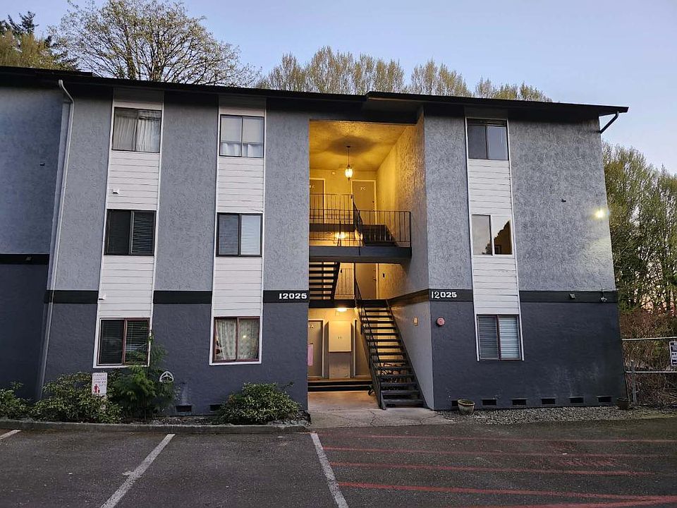 1st image of 12025 100th Ave NE APT 7B
