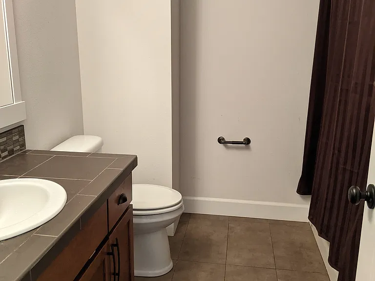 Top floor full bath #2