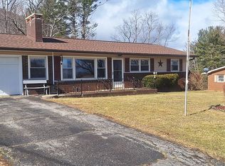149 Melody Ln, West Jefferson, NC 28694
