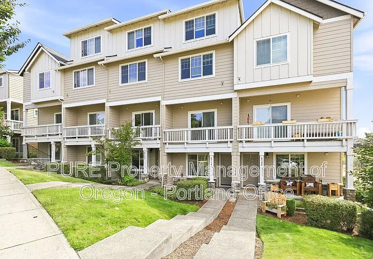 6714 NW 158th Ave — Photo 3
