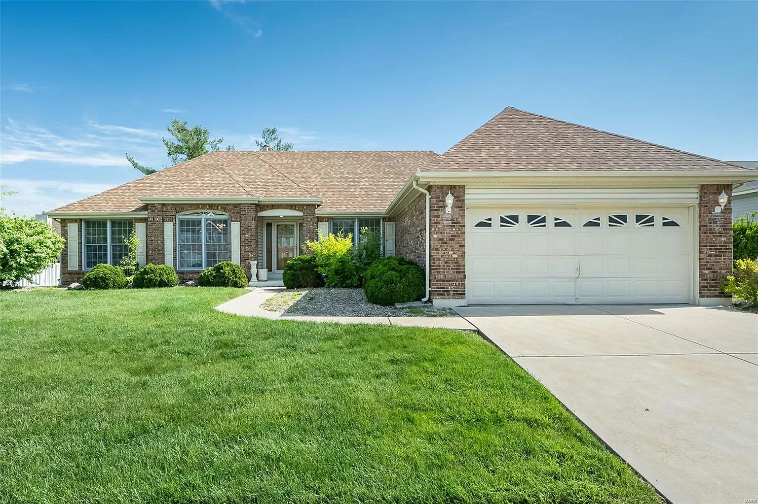 3916 Triple Crown Dr photo 1