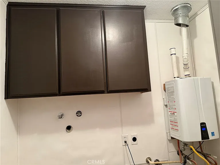 1260 Mirage Dr — Photo 4