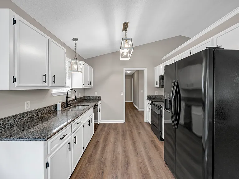 103 Walnut Grove Cir — Photo 31