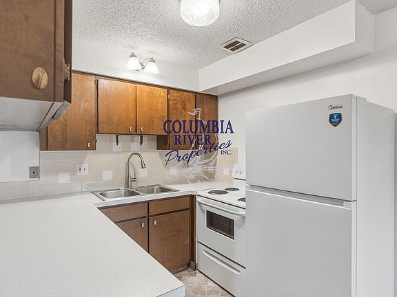 5th image of 103 Florence St APT 4