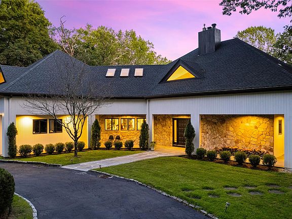 2nd image of 205 Polly Pk Road