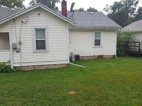 2nd image of 523 S 15th St