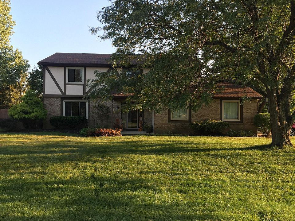 1st image of 18 Bunker Hill Ct