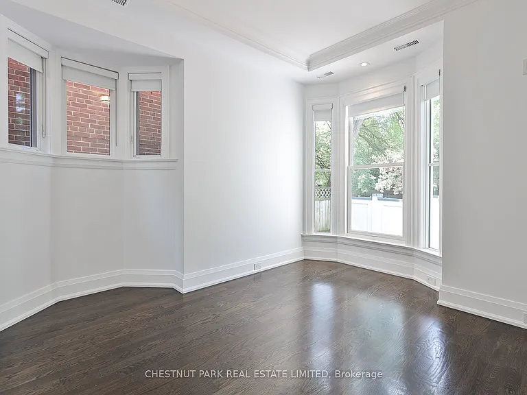 16 Scarth Rd #1 — Photo 23
