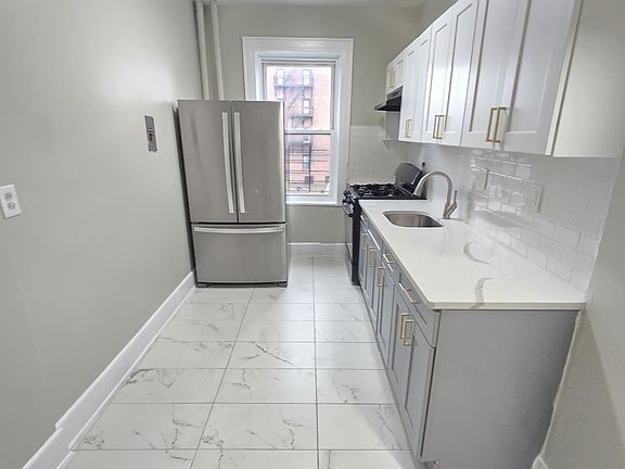 2nd image of 196 Roseville Ave APT 24