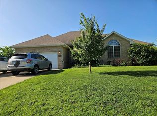 1918 Windsor Dr, Pittsburg, KS 66762