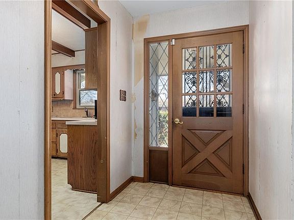 3rd image of 5224 Crisp Ave