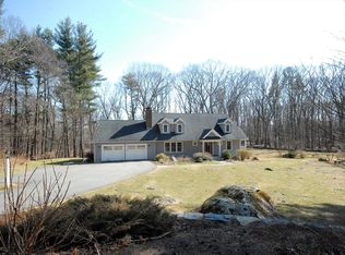 2 Ledge Rock Rd, Concord, MA 01742