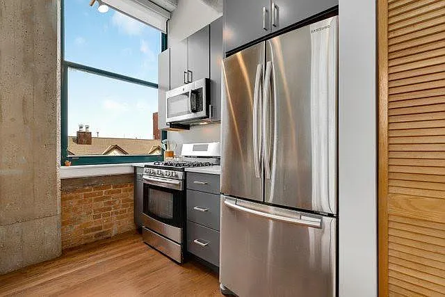 221 E Cullerton St #409 — Photo 5