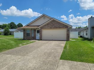 2407 Soaring Heights Ct, Sellersburg, IN 47172