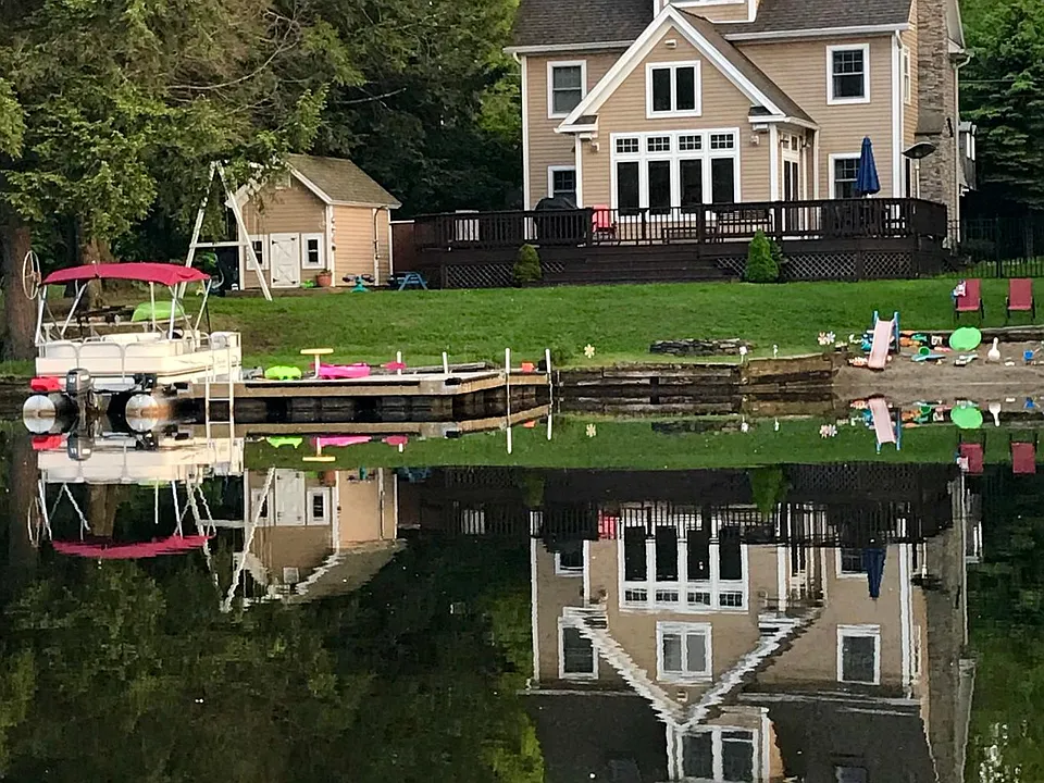 355 Ashmere Rd