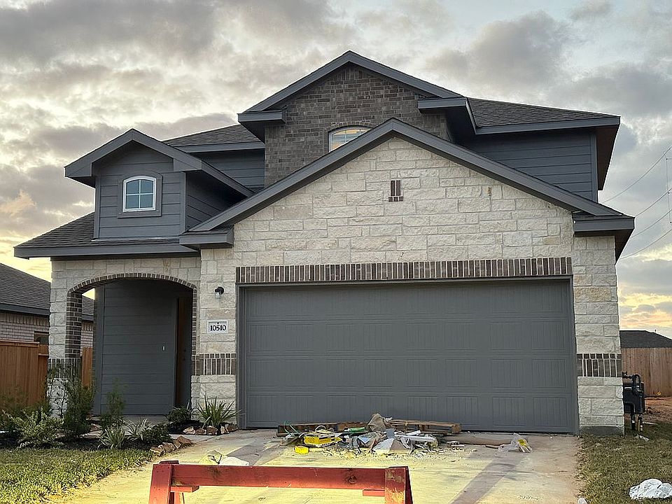2nd image of 10510 Cascade Creek Dr