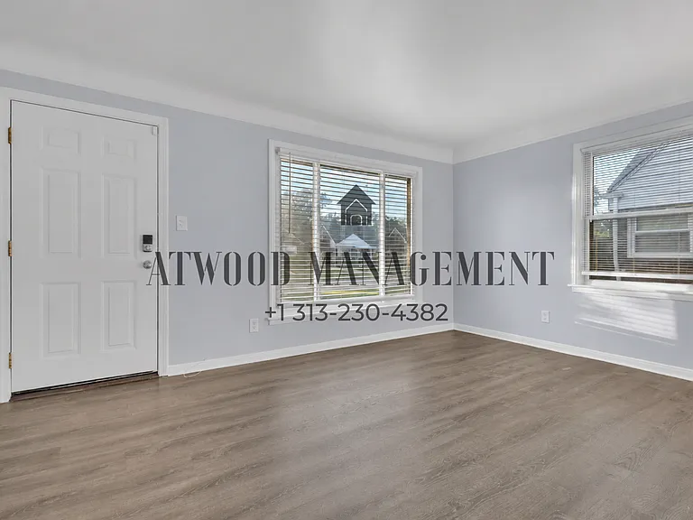 20255 Harned St — Photo 3