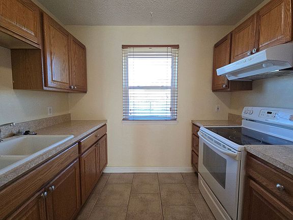 5th image of 3110 Chisholm Trl