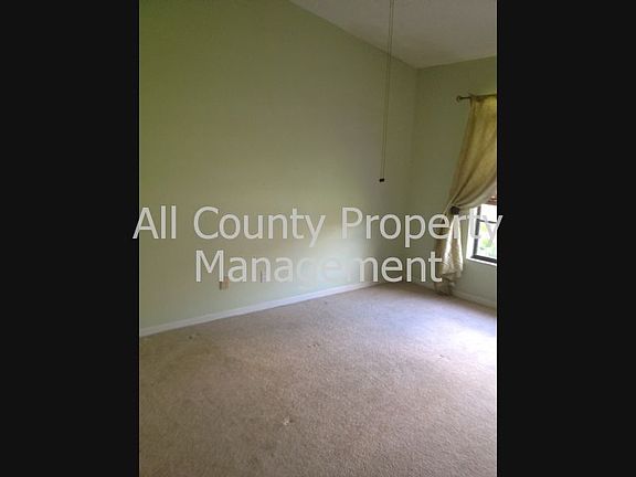 5th image of 707 Caya Costa Ct NE