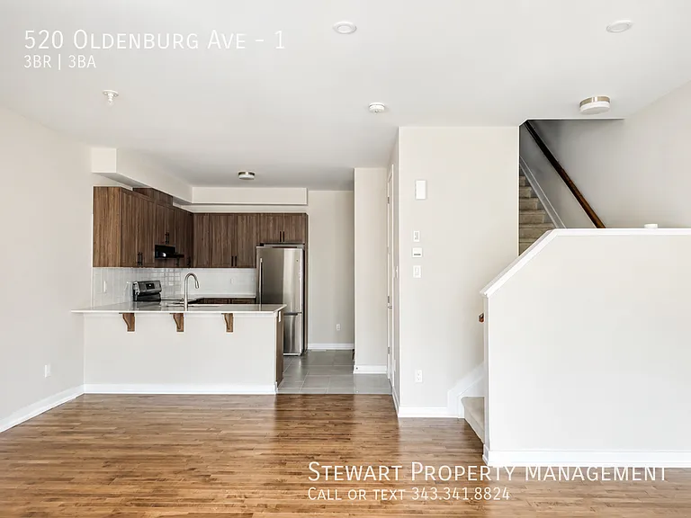 520 Oldenburg Ave #1 — Photo 8