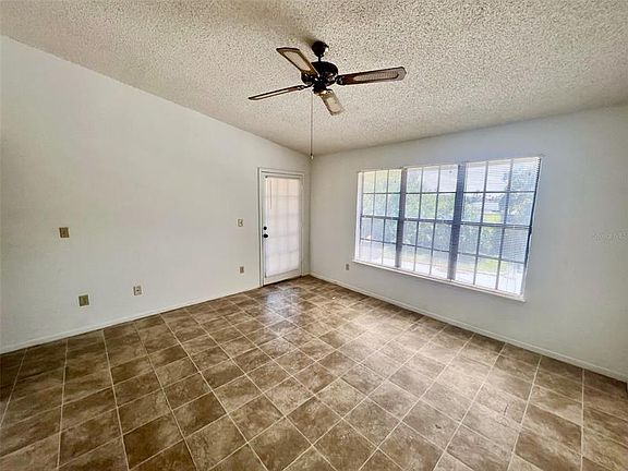 3rd image of 4615 Cason Cove Dr APT 827