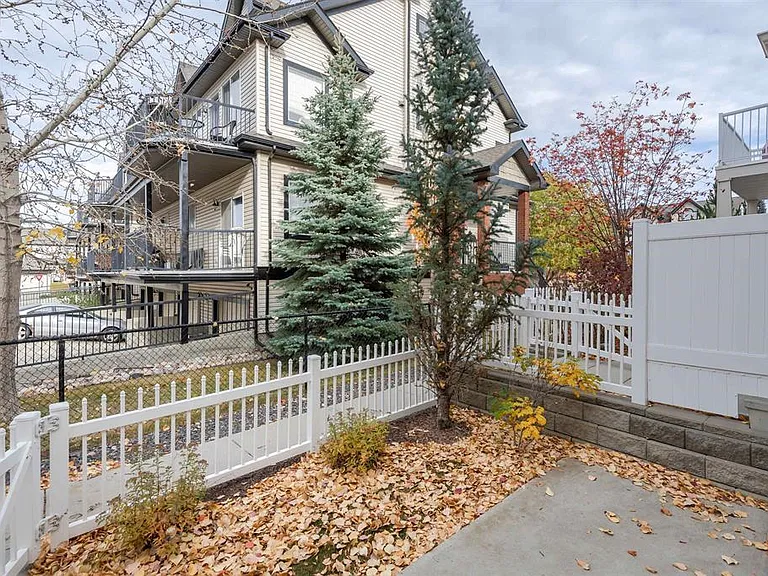 4850 Terwillegar Cmn NW — Photo 25