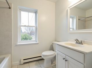 1075 Maple Ave, Hempstead, NY 11550