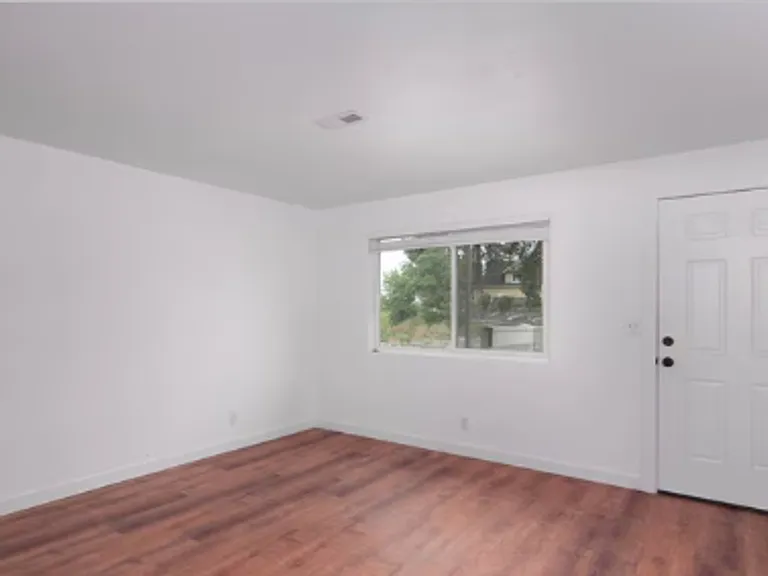 3608 N Monroe St — Photo 2