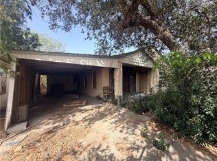 909 E 1st St, Alice, TX 78332