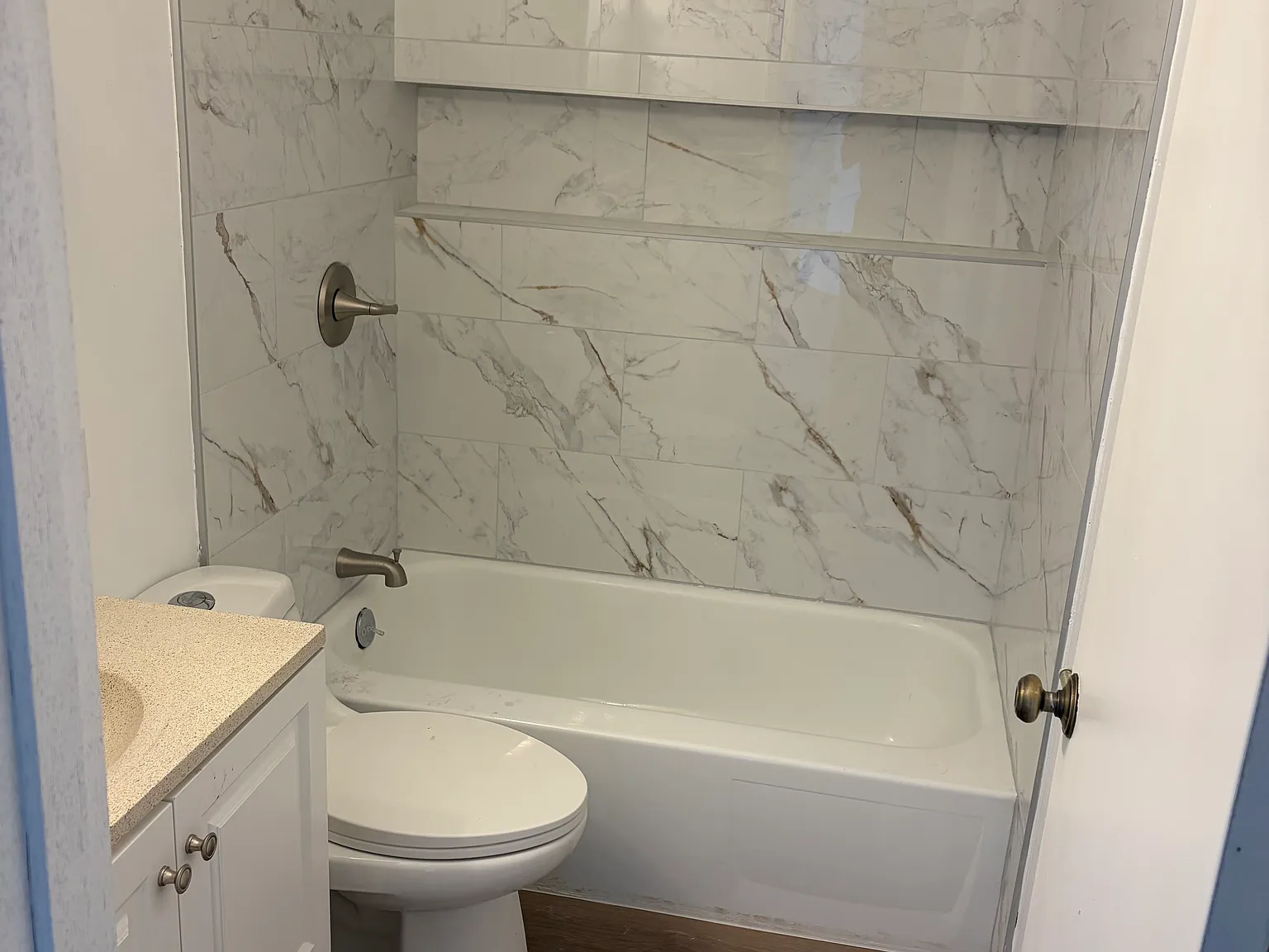2 bed, 850 sqft, $1,250 — Photo 2