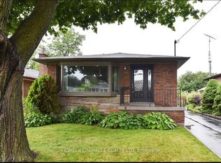 82 Eastville Ave #BASEMENT, Toronto, ON M1M 2N9