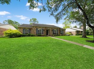12707 Trail Hollow Dr, Houston, TX 77024