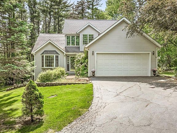 2nd image of 6468 N Deer Path Rd