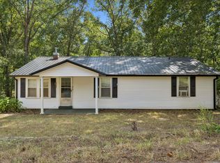 61 Brazzle Rd, Waverly, TN 37185