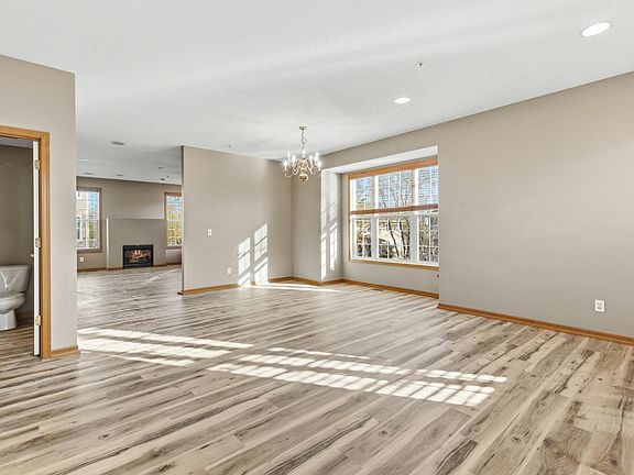 3rd image of 9980 Wildflower Dr