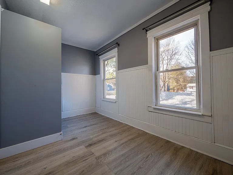 129 Center St — Photo 6