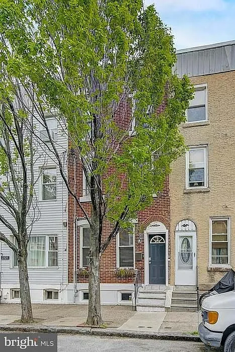 2523 Cedar St photo 1