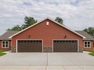 1079 Armida, Reedsburg, WI 53959