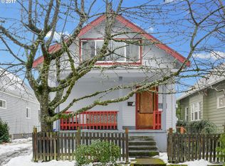 5904 SE Center St, Portland, OR