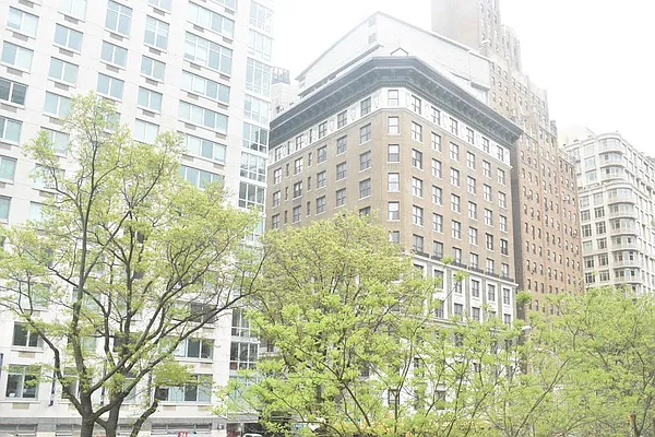 Rented by (Legacy) NY Quality Living Uptown | media 8