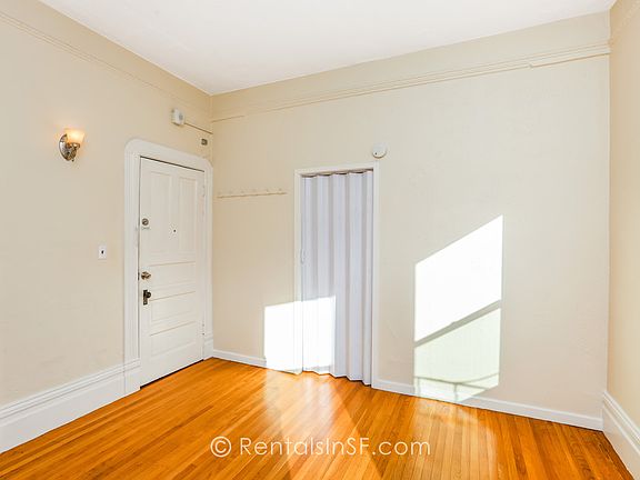 5th image of 470 Frederick St APT 3