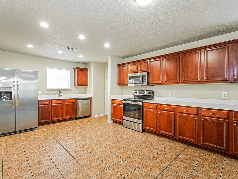 604 Snowy Orchid Ln — Photo 8