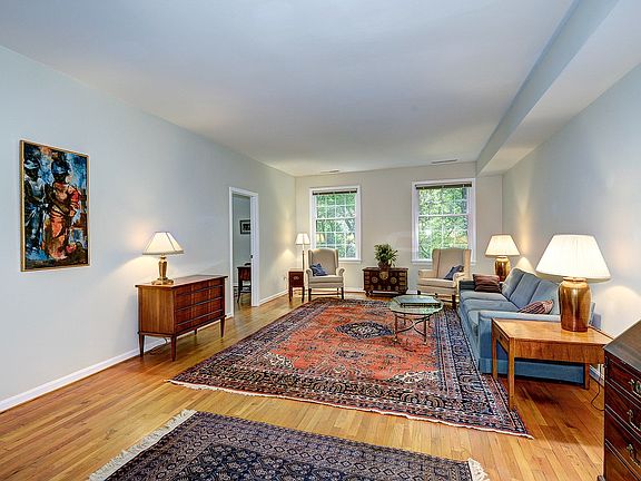 2nd image of 6647 McLean Dr