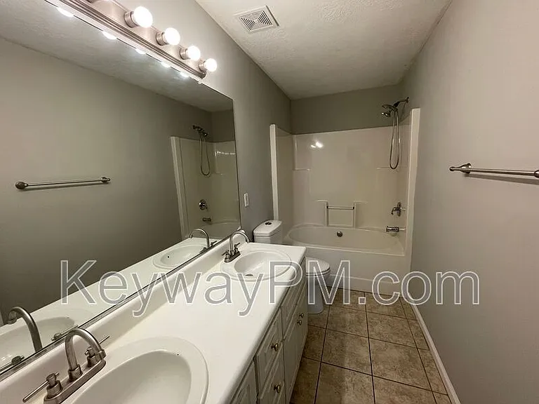 445 Northrop Pl — Photo 9