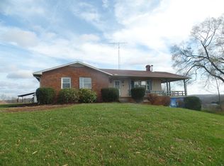 1097 S Walnut Grove Rd, Bloomfield, IN 47424