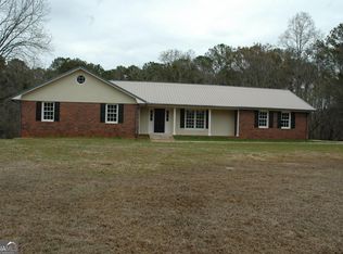 15 Running Creek Dr, Lagrange, GA 30240