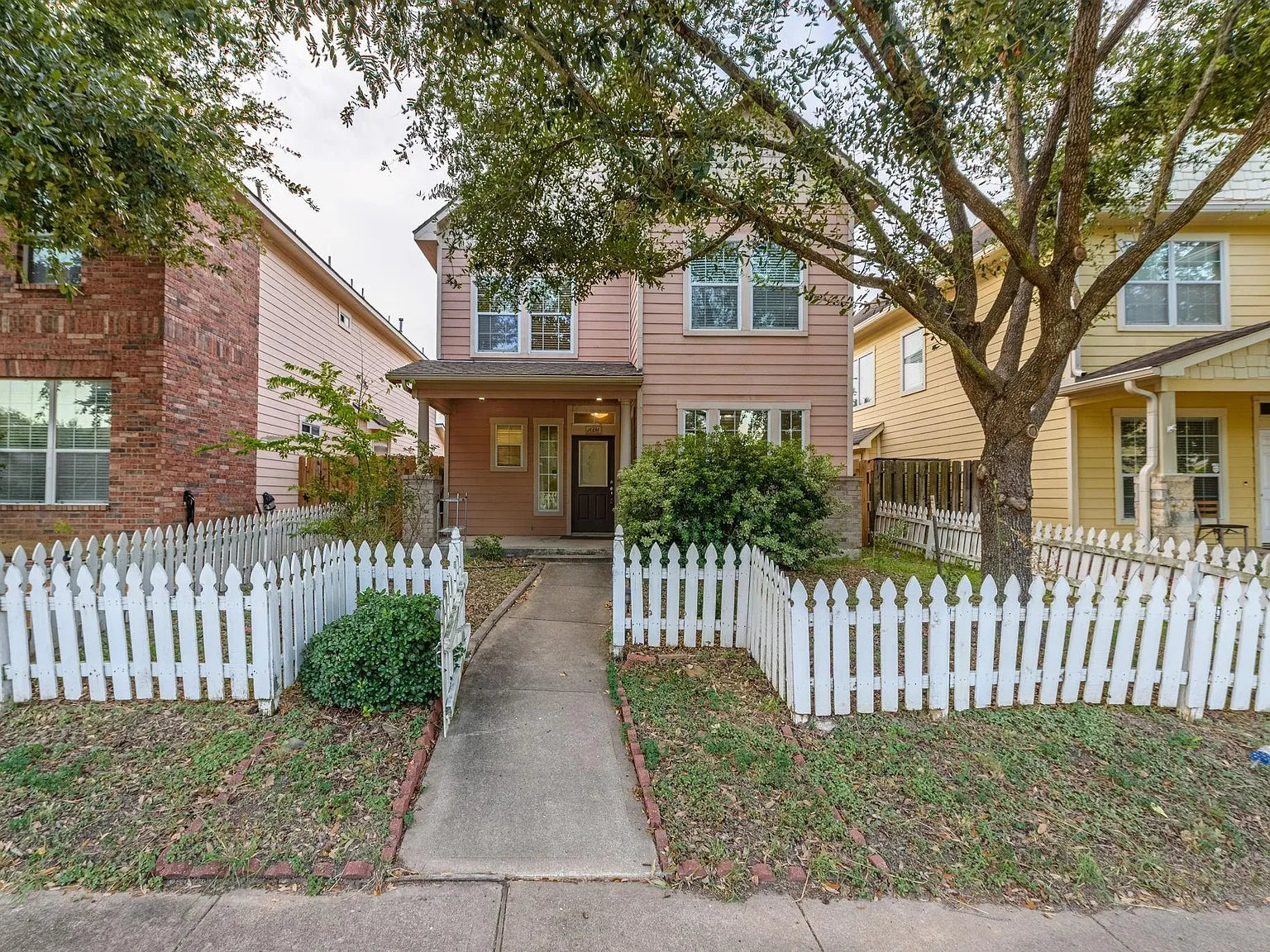 4 bed, 3.0 bath, 1608 sqft, $1,950 — Photo 3