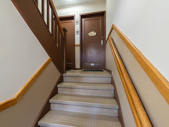 12 Manor House Drive